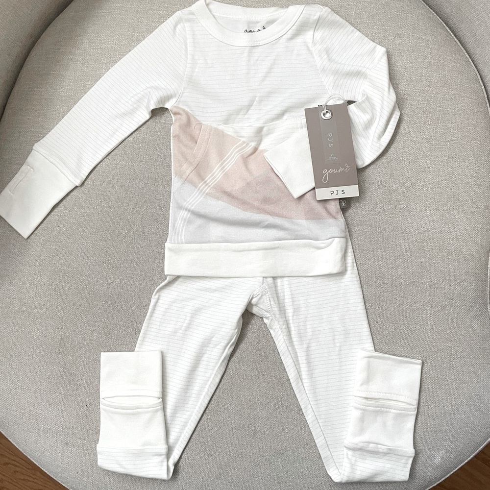 2T Goumi Kids Loungewear in Sunset print